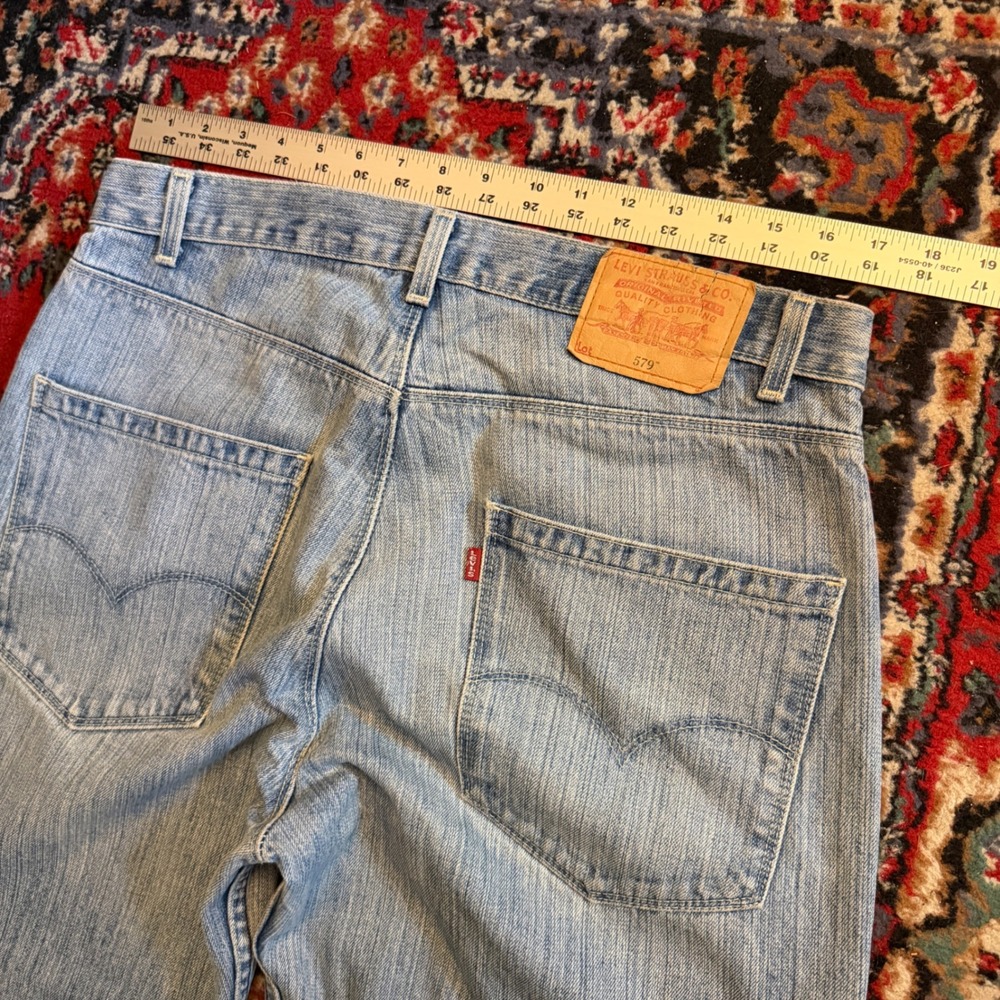 Levis 579 Baggy Fit Jeans Mens 33x32 Light Wash Wide Leg Vintage Distressed - Picture 5 of 6